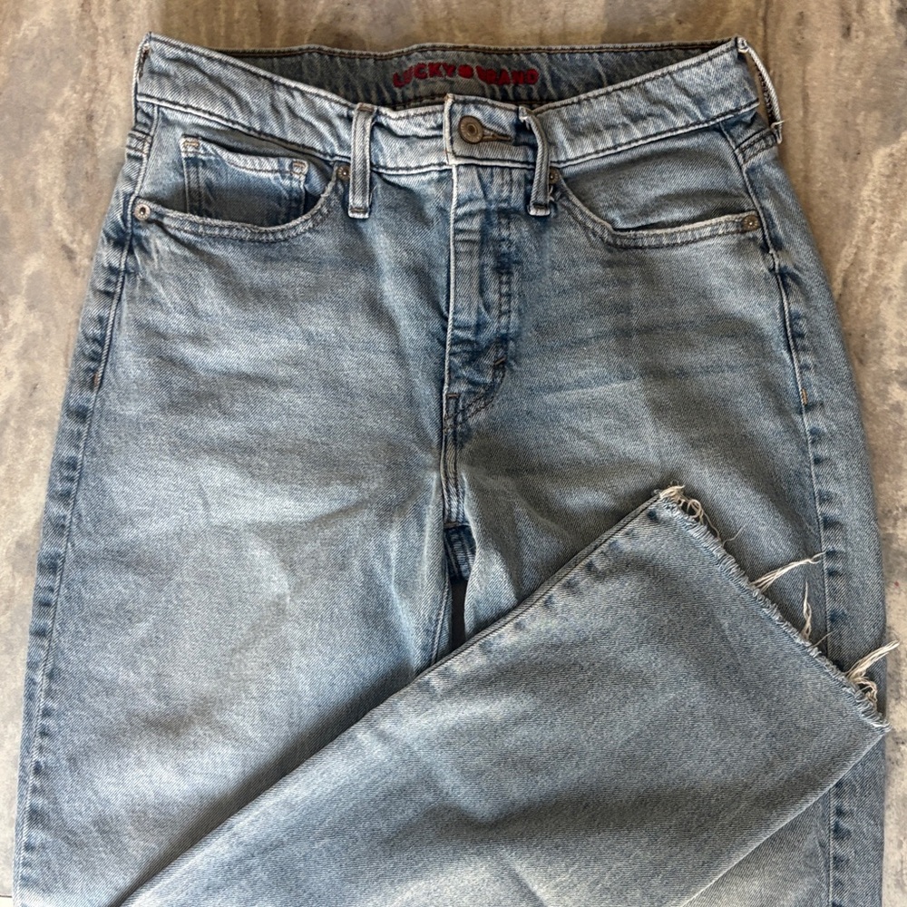 Light Wash Straight Leg Jeans - Blue